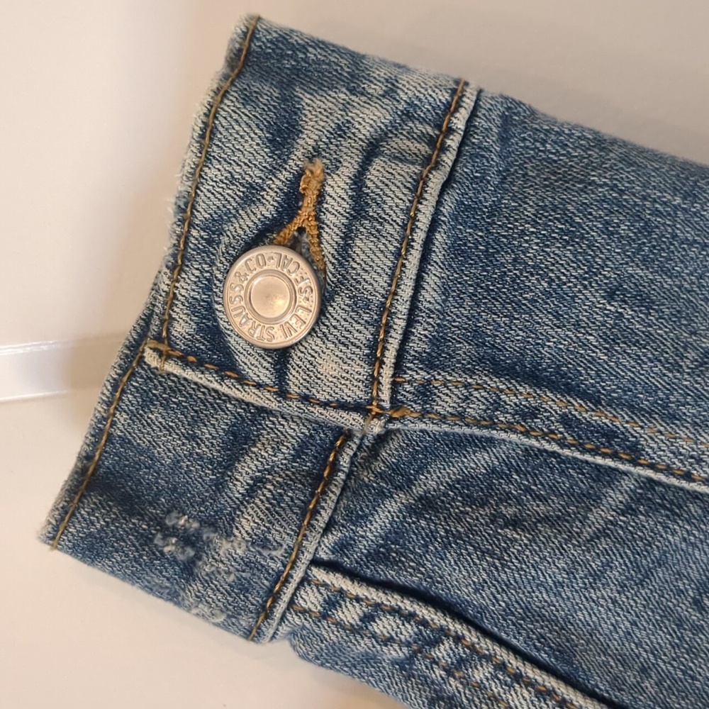Levi's Jeans Jacket - image 6
